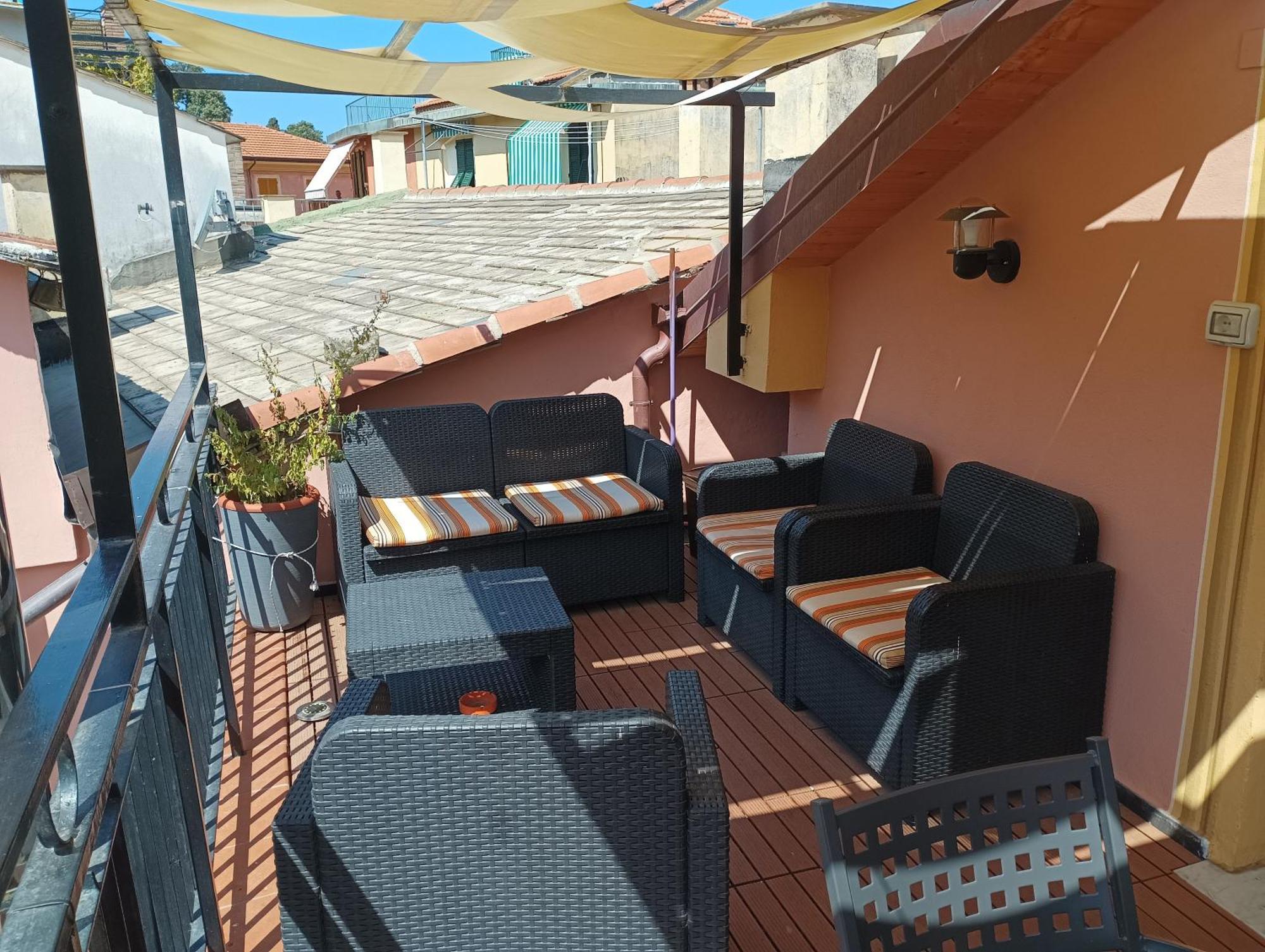 Delizioso Attico Con Ampio Terrazzo E Garage A Due Passi Dal Mare E Dalle Cinqueterre Lt-0485 Леванто Экстерьер фото